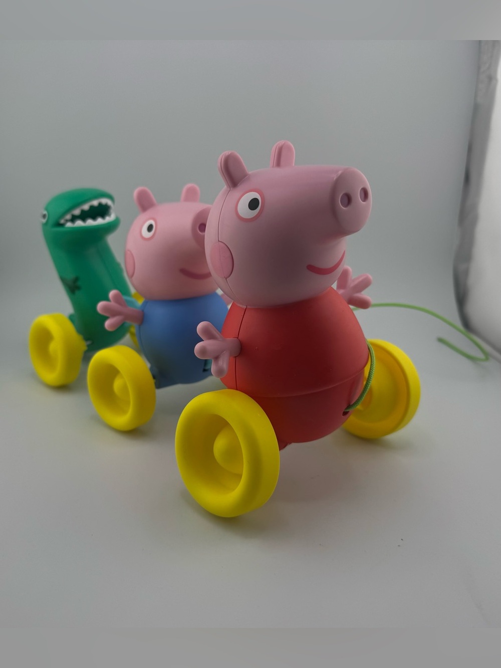 Peppa Pig Pull Along Toy Peppa George Dino Sound Singing Wobble Works